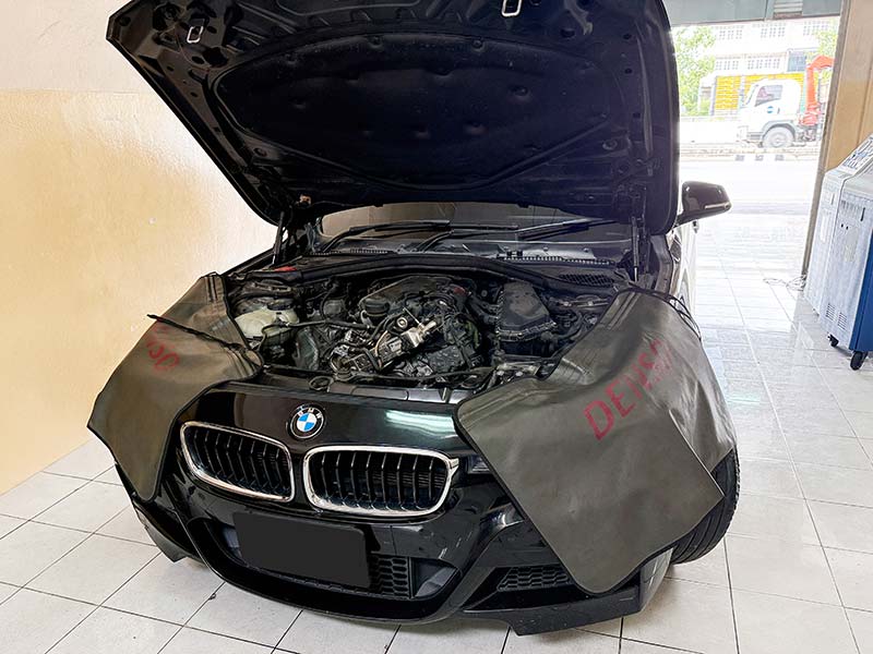 ซ่อมแอร์ BMW 320d F30 แอร์ไม่เย็น