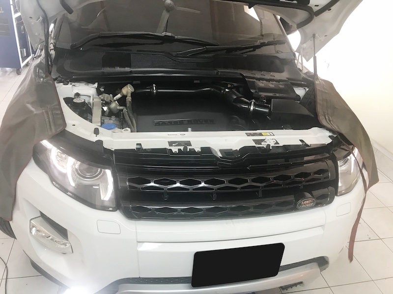 ซ่อมแอร์ Range Rover Evoque