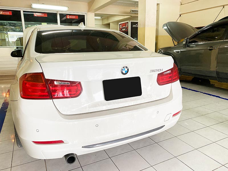 ซ่อมแอร์ BMW 320i F30